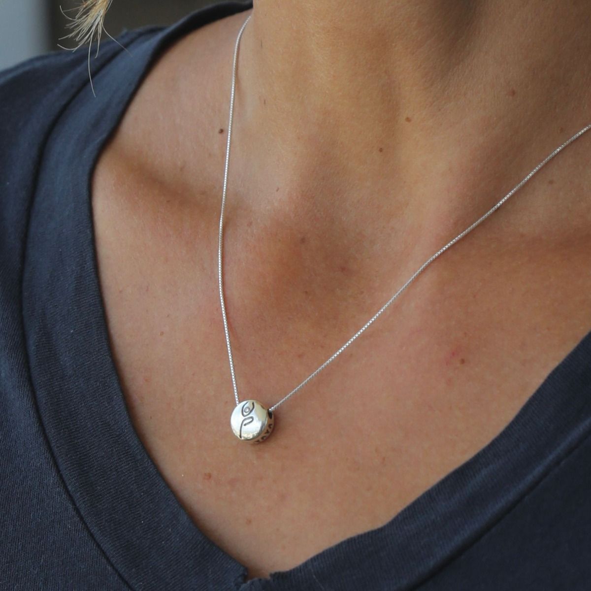 Be Strong - Sterling Silver Pendant Box Chain Necklace