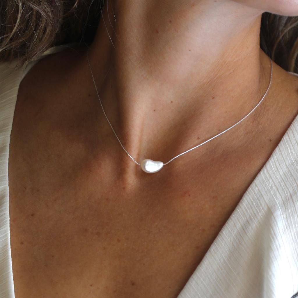 Magic Pearl Necklace